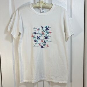 100% Cotton White Graphic T-Shirt with Colorful Bird Design, M